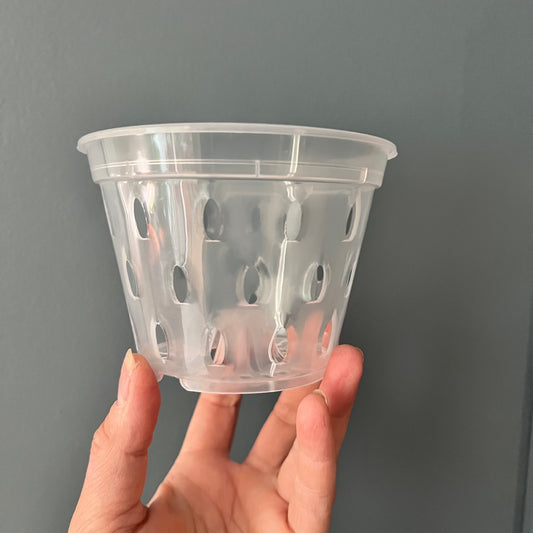 Transparent plastic pot with hole, Ø 8 cm