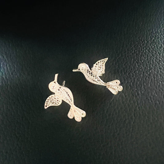 Hummingbird earrings in silver, handmade in Ecuador